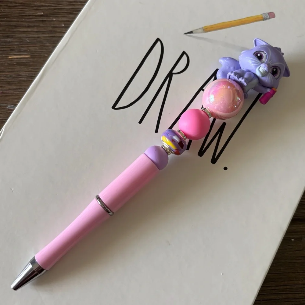 Disney Doorables: The Emperor’s New Groove: Yzma as cat handmade beaded pen